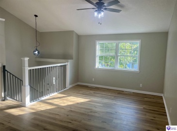 Pleasant View Drive, Elizabethtown, Kentucky 42701, ,2 BathroomsBathrooms,For Sale,Pleasant View Drive,HK24004261