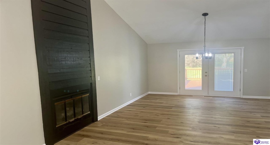 Pleasant View Drive, Elizabethtown, Kentucky 42701, ,2 BathroomsBathrooms,For Sale,Pleasant View Drive,HK24004261