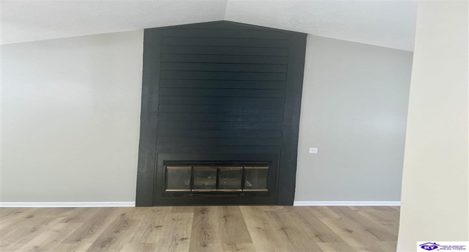 Pleasant View Drive, Elizabethtown, Kentucky 42701, ,2 BathroomsBathrooms,For Sale,Pleasant View Drive,HK24004261