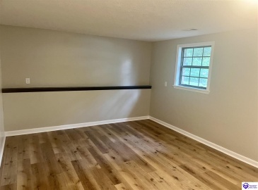 Pleasant View Drive, Elizabethtown, Kentucky 42701, ,2 BathroomsBathrooms,For Sale,Pleasant View Drive,HK24004261