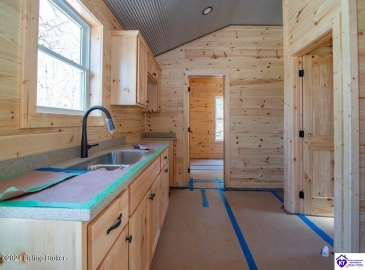 Cave Hill Road, Munfordville, Kentucky 42765, ,1 BathroomBathrooms,For Sale,Cave Hill Road,HK24003065