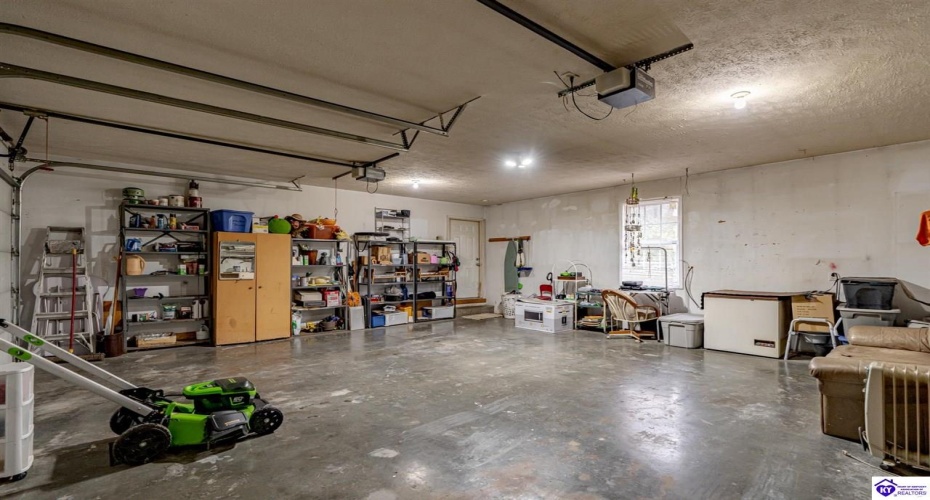 Foxboro Road, Brandenburg, Kentucky 40108, ,3 BathroomsBathrooms,For Sale,Foxboro Road,HK24004267