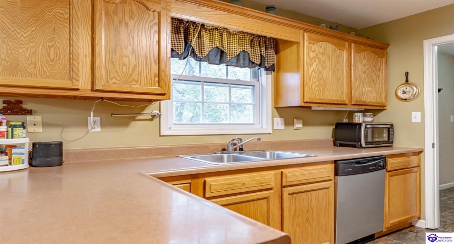 Foxboro Road, Brandenburg, Kentucky 40108, ,3 BathroomsBathrooms,For Sale,Foxboro Road,HK24004267