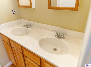 Foxboro Road, Brandenburg, Kentucky 40108, ,3 BathroomsBathrooms,For Sale,Foxboro Road,HK24004267