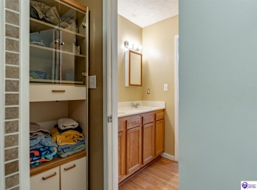 Foxboro Road, Brandenburg, Kentucky 40108, ,3 BathroomsBathrooms,For Sale,Foxboro Road,HK24004267