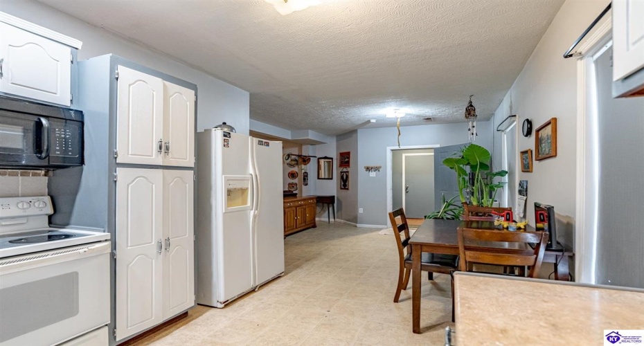 Foxboro Road, Brandenburg, Kentucky 40108, ,3 BathroomsBathrooms,For Sale,Foxboro Road,HK24004267