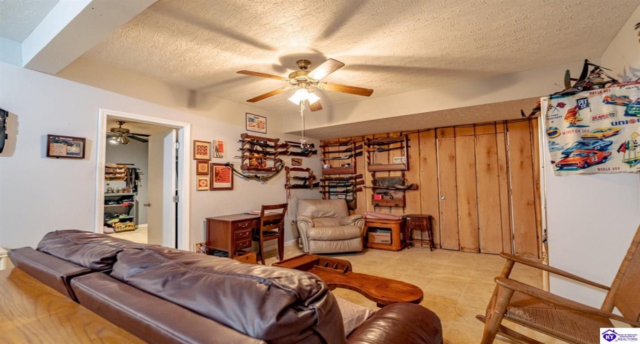 Foxboro Road, Brandenburg, Kentucky 40108, ,3 BathroomsBathrooms,For Sale,Foxboro Road,HK24004267