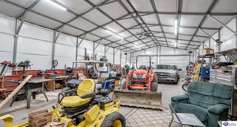 Foxboro Road, Brandenburg, Kentucky 40108, ,3 BathroomsBathrooms,For Sale,Foxboro Road,HK24004267