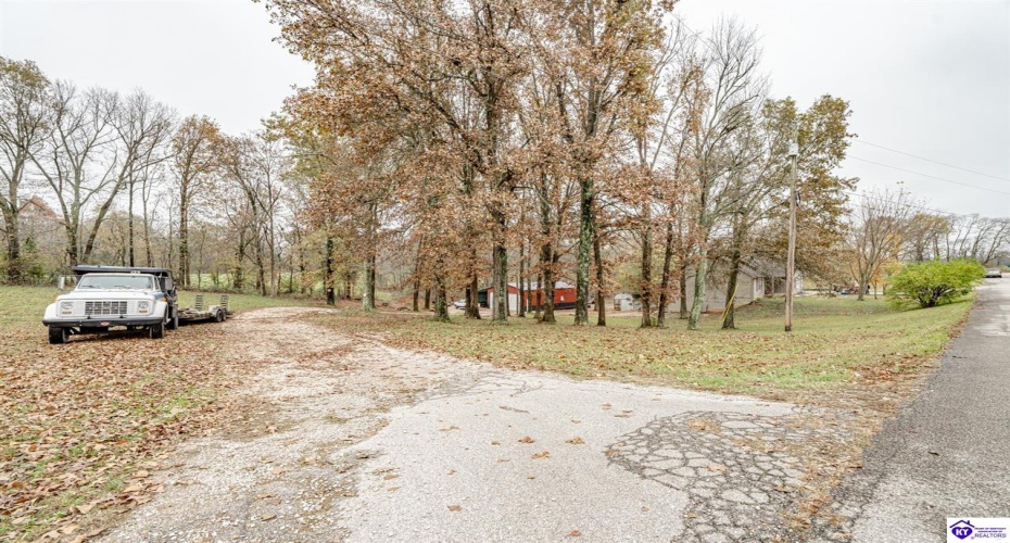 Foxboro Road, Brandenburg, Kentucky 40108, ,3 BathroomsBathrooms,For Sale,Foxboro Road,HK24004267