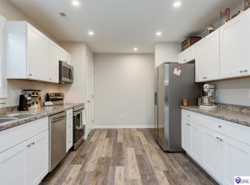 Deering Lane, Radcliff, Kentucky 40160, ,2 BathroomsBathrooms,For Sale,Deering Lane,HK24004272