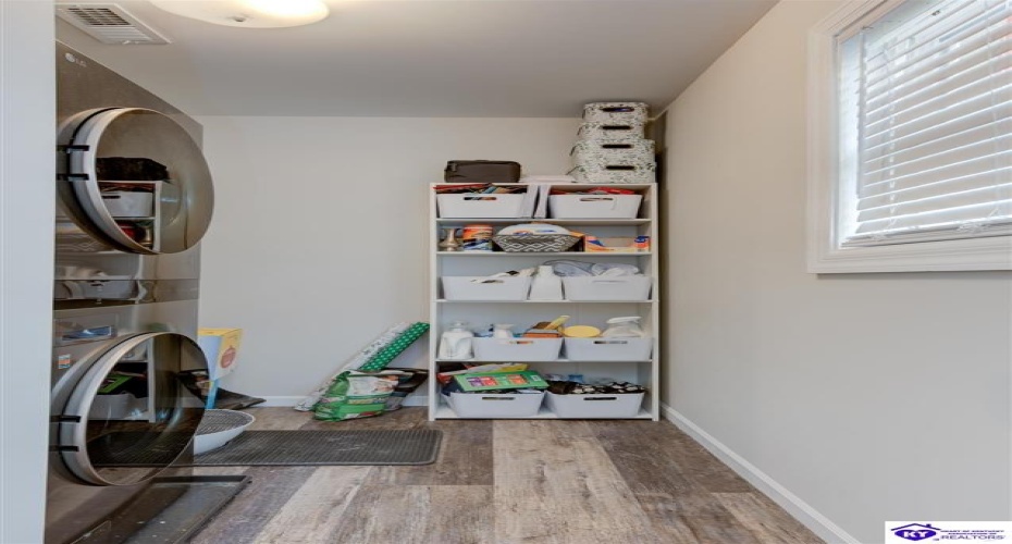 Deering Lane, Radcliff, Kentucky 40160, ,2 BathroomsBathrooms,For Sale,Deering Lane,HK24004272