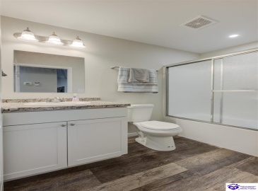 Deering Lane, Radcliff, Kentucky 40160, ,2 BathroomsBathrooms,For Sale,Deering Lane,HK24004272