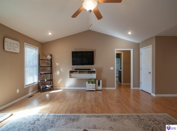 Eagle Point, Brandenburg, Kentucky 40108, ,3 BathroomsBathrooms,For Sale,Eagle Point,HK24004275