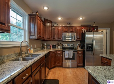 Eagle Point, Brandenburg, Kentucky 40108, ,3 BathroomsBathrooms,For Sale,Eagle Point,HK24004275