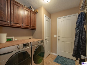 Eagle Point, Brandenburg, Kentucky 40108, ,3 BathroomsBathrooms,For Sale,Eagle Point,HK24004275