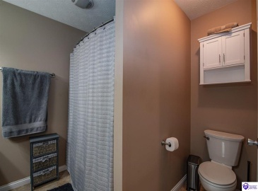 Eagle Point, Brandenburg, Kentucky 40108, ,3 BathroomsBathrooms,For Sale,Eagle Point,HK24004275