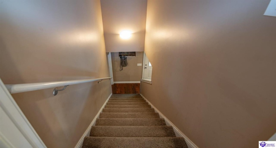 Eagle Point, Brandenburg, Kentucky 40108, ,3 BathroomsBathrooms,For Sale,Eagle Point,HK24004275