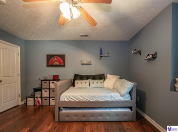 Eagle Point, Brandenburg, Kentucky 40108, ,3 BathroomsBathrooms,For Sale,Eagle Point,HK24004275