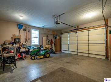 Eagle Point, Brandenburg, Kentucky 40108, ,3 BathroomsBathrooms,For Sale,Eagle Point,HK24004275