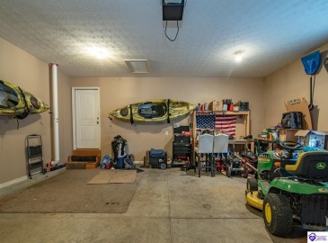 Eagle Point, Brandenburg, Kentucky 40108, ,3 BathroomsBathrooms,For Sale,Eagle Point,HK24004275