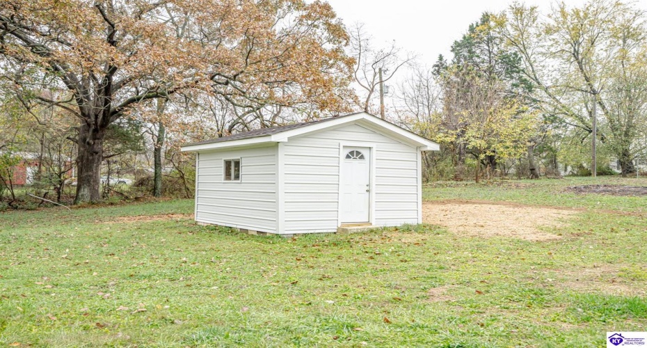 Cedar Hill Drive, Elizabethtown, Kentucky 42701, ,2 BathroomsBathrooms,For Sale,Cedar Hill Drive,HK24004276