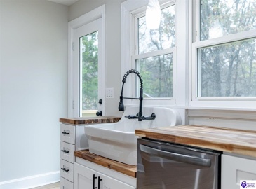 Cedar Hill Drive, Elizabethtown, Kentucky 42701, ,2 BathroomsBathrooms,For Sale,Cedar Hill Drive,HK24004276