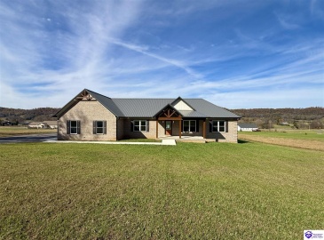 Heavenly Haven Drive, Horse Cave, Kentucky 42749, ,2 BathroomsBathrooms,For Sale,Heavenly Haven Drive,HK24004278