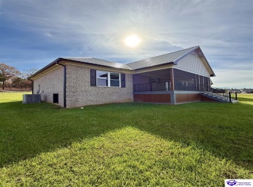 Heavenly Haven Drive, Horse Cave, Kentucky 42749, ,2 BathroomsBathrooms,For Sale,Heavenly Haven Drive,HK24004278