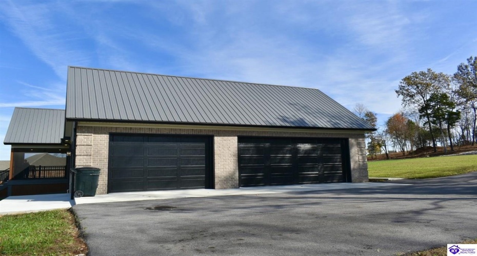 Heavenly Haven Drive, Horse Cave, Kentucky 42749, ,2 BathroomsBathrooms,For Sale,Heavenly Haven Drive,HK24004278