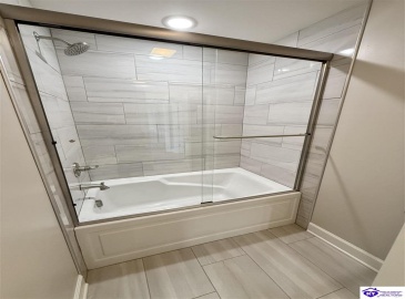 Heavenly Haven Drive, Horse Cave, Kentucky 42749, ,2 BathroomsBathrooms,For Sale,Heavenly Haven Drive,HK24004278