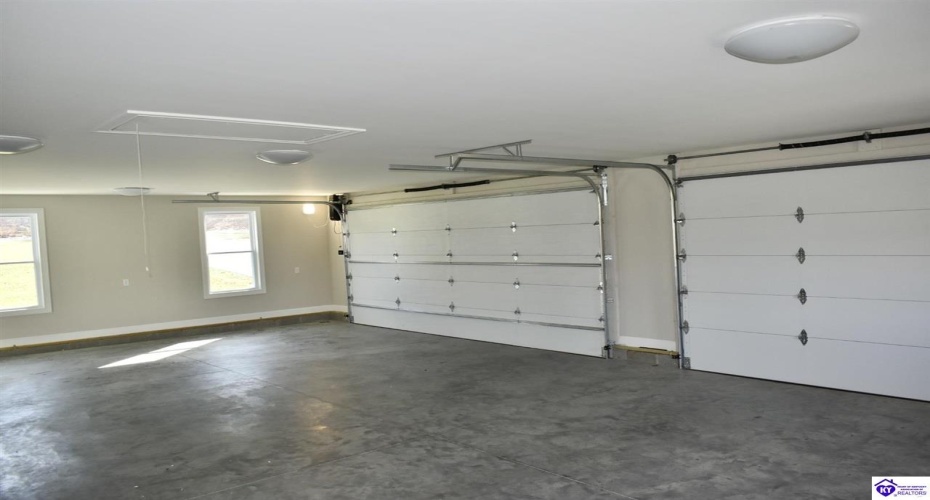 Heavenly Haven Drive, Horse Cave, Kentucky 42749, ,2 BathroomsBathrooms,For Sale,Heavenly Haven Drive,HK24004278