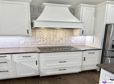 Heavenly Haven Drive, Horse Cave, Kentucky 42749, ,2 BathroomsBathrooms,For Sale,Heavenly Haven Drive,HK24004278