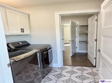 Heavenly Haven Drive, Horse Cave, Kentucky 42749, ,2 BathroomsBathrooms,For Sale,Heavenly Haven Drive,HK24004278