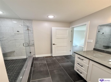 Heavenly Haven Drive, Horse Cave, Kentucky 42749, ,2 BathroomsBathrooms,For Sale,Heavenly Haven Drive,HK24004278