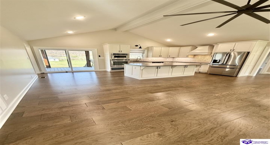 Heavenly Haven Drive, Horse Cave, Kentucky 42749, ,2 BathroomsBathrooms,For Sale,Heavenly Haven Drive,HK24004278