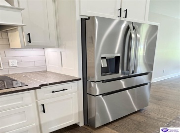 Heavenly Haven Drive, Horse Cave, Kentucky 42749, ,2 BathroomsBathrooms,For Sale,Heavenly Haven Drive,HK24004278