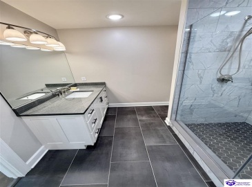 Heavenly Haven Drive, Horse Cave, Kentucky 42749, ,2 BathroomsBathrooms,For Sale,Heavenly Haven Drive,HK24004278