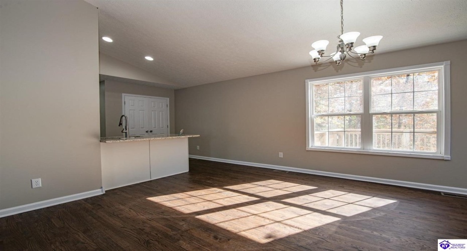 Thompson Road, Rineyville, Kentucky 40162, ,2 BathroomsBathrooms,For Sale,Thompson Road,HK24004279