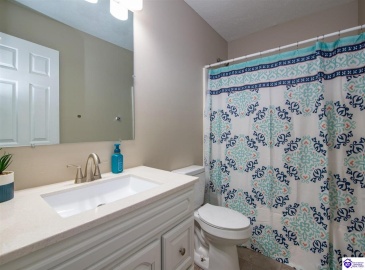 Thompson Road, Rineyville, Kentucky 40162, ,2 BathroomsBathrooms,For Sale,Thompson Road,HK24004279