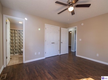 Thompson Road, Rineyville, Kentucky 40162, ,2 BathroomsBathrooms,For Sale,Thompson Road,HK24004279