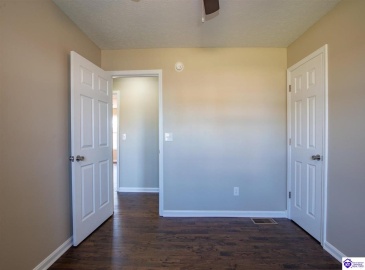 Thompson Road, Rineyville, Kentucky 40162, ,2 BathroomsBathrooms,For Sale,Thompson Road,HK24004279