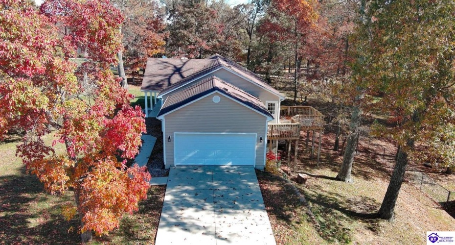 Thompson Road, Rineyville, Kentucky 40162, ,2 BathroomsBathrooms,For Sale,Thompson Road,HK24004279