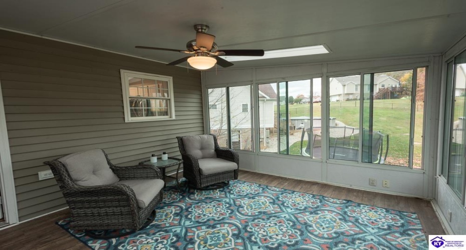 Amanda Jo Drive, Elizabethtown, Kentucky 42701, ,2 BathroomsBathrooms,For Sale,Amanda Jo Drive,HK24004280