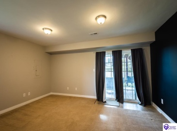 Amanda Jo Drive, Elizabethtown, Kentucky 42701, ,2 BathroomsBathrooms,For Sale,Amanda Jo Drive,HK24004280