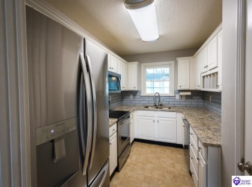 Amanda Jo Drive, Elizabethtown, Kentucky 42701, ,2 BathroomsBathrooms,For Sale,Amanda Jo Drive,HK24004280