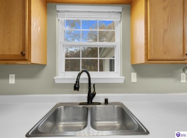 Cavalry Drive, Vine Grove, Kentucky 40175, ,3 BathroomsBathrooms,For Sale,Cavalry Drive,HK24004282