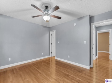 Cavalry Drive, Vine Grove, Kentucky 40175, ,3 BathroomsBathrooms,For Sale,Cavalry Drive,HK24004282