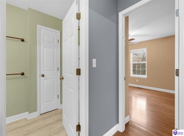 Cavalry Drive, Vine Grove, Kentucky 40175, ,3 BathroomsBathrooms,For Sale,Cavalry Drive,HK24004282