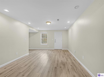 Cavalry Drive, Vine Grove, Kentucky 40175, ,3 BathroomsBathrooms,For Sale,Cavalry Drive,HK24004282