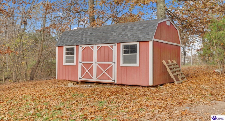 Cavalry Drive, Vine Grove, Kentucky 40175, ,3 BathroomsBathrooms,For Sale,Cavalry Drive,HK24004282